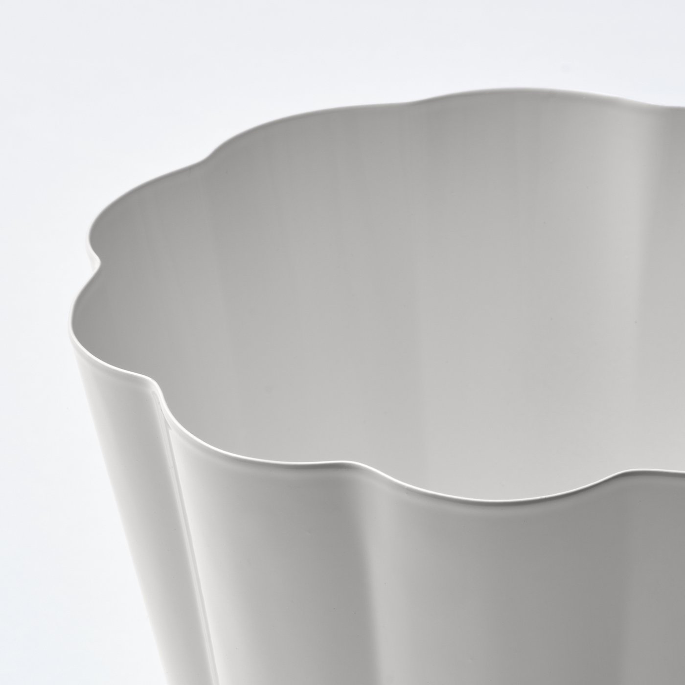 KVASTSPIREA plant pot, in/outdoor/off-white, 9 cm