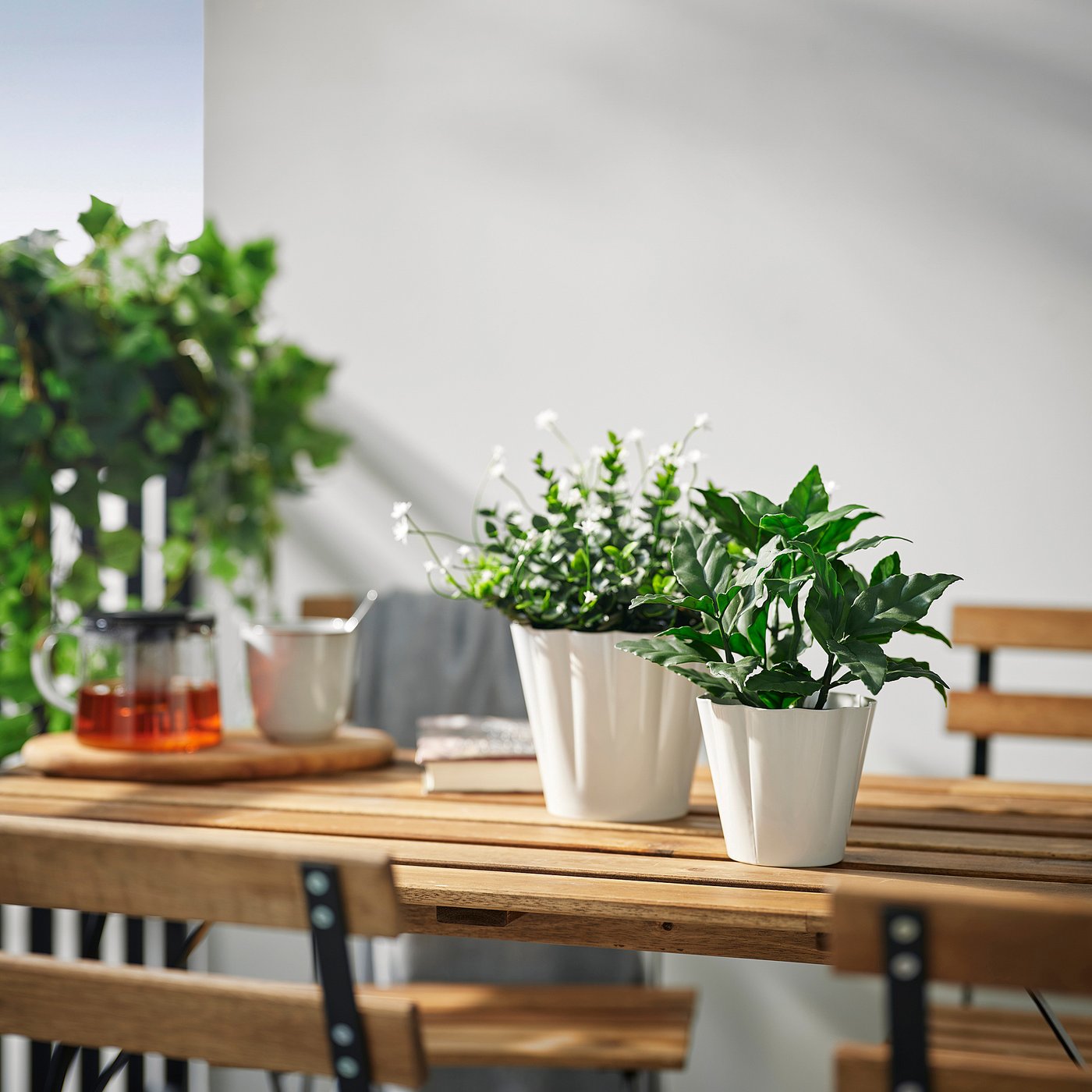 KVASTSPIREA plant pot, in/outdoor/off-white, 9 cm