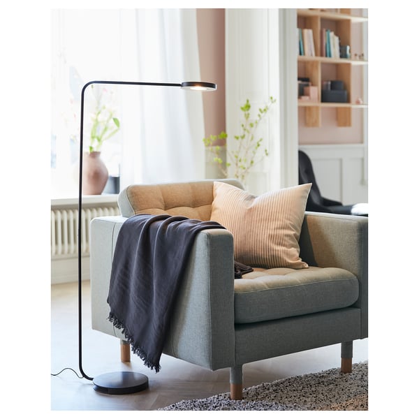 LANDSKRONA armchair, Gunnared light green/wood, 65x78x89 cm