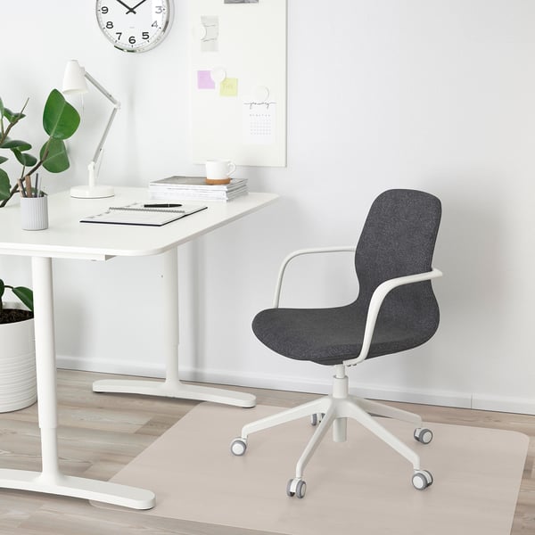 LÅNGFJÄLL conference chair with armrests, Gunnared dark grey/white, 68 cm