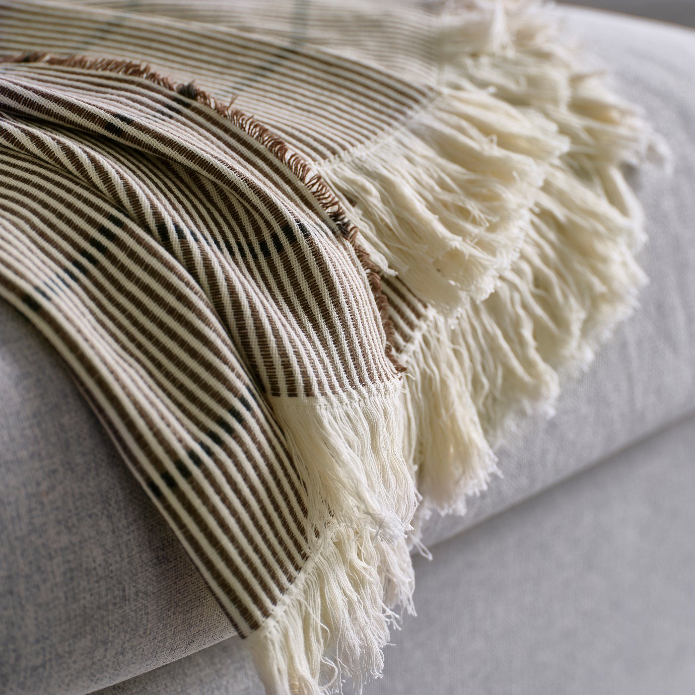 LAPPKATTFOT throw, brown/black, 130x170 cm