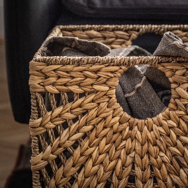 LUSTIGKURRE basket, natural water hyacinth/seagrass, 32x33x32 cm