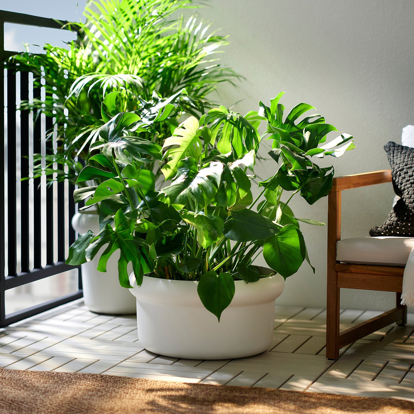 MÅBÄRSBUSKE plant pot, outdoor/off-white, 44 cm