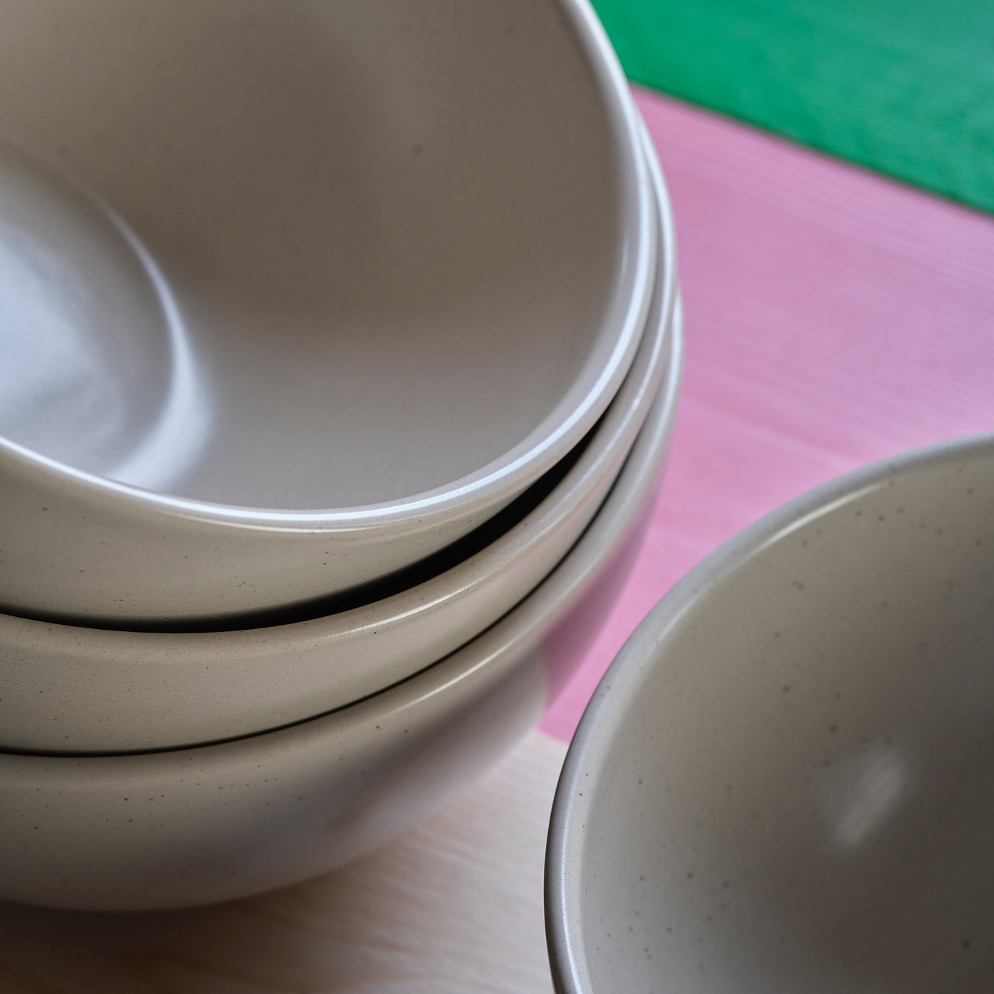 MÄVINN salad bowl, ceramic, 20 cm