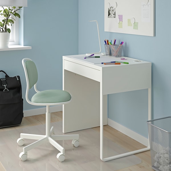 MICKE/ÖRFJÄLL - Desk and chair, white/light green