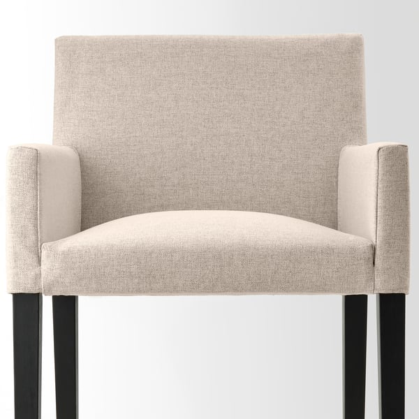 MÖRBYLÅNGA / MÅRENÄS table and 4 chairs with armrests, oak veneer brown stained/black Gunnared beige, 145 cm