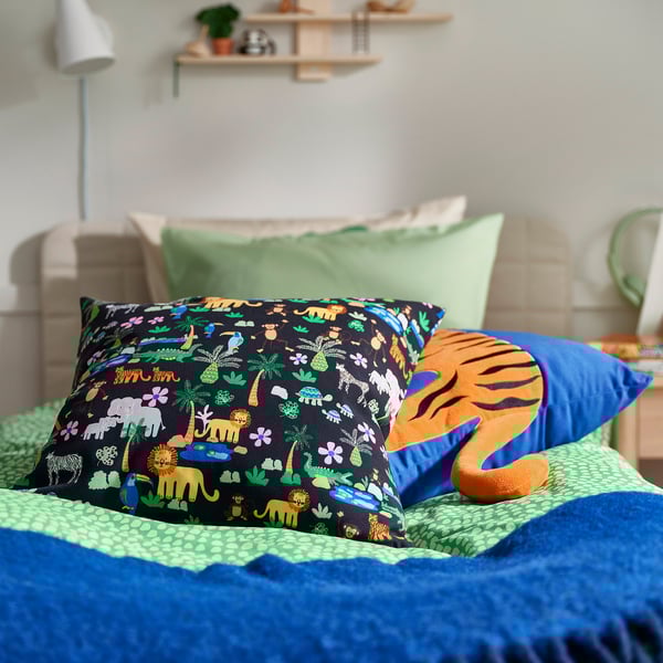 NATTHÄGER duvet cover and pillowcase, green/crocodile, 150x200/50x80 cm