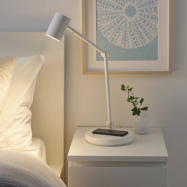 NYMÅNE work lamp with wireless charging, white, 21 cm