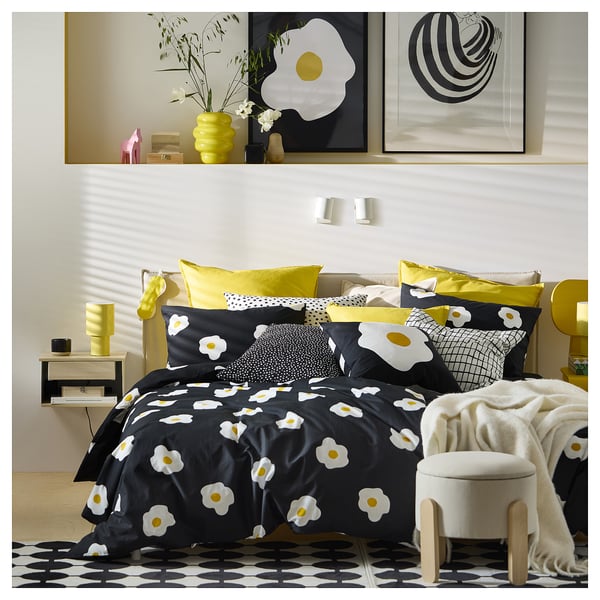 ÖGONLOCKSMAL cushion cover, black/white