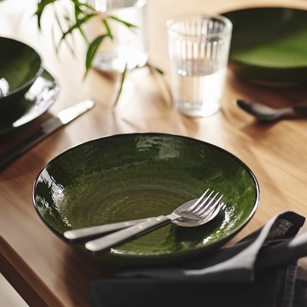 PELARKAKTUS deep plate, green, 23 cm