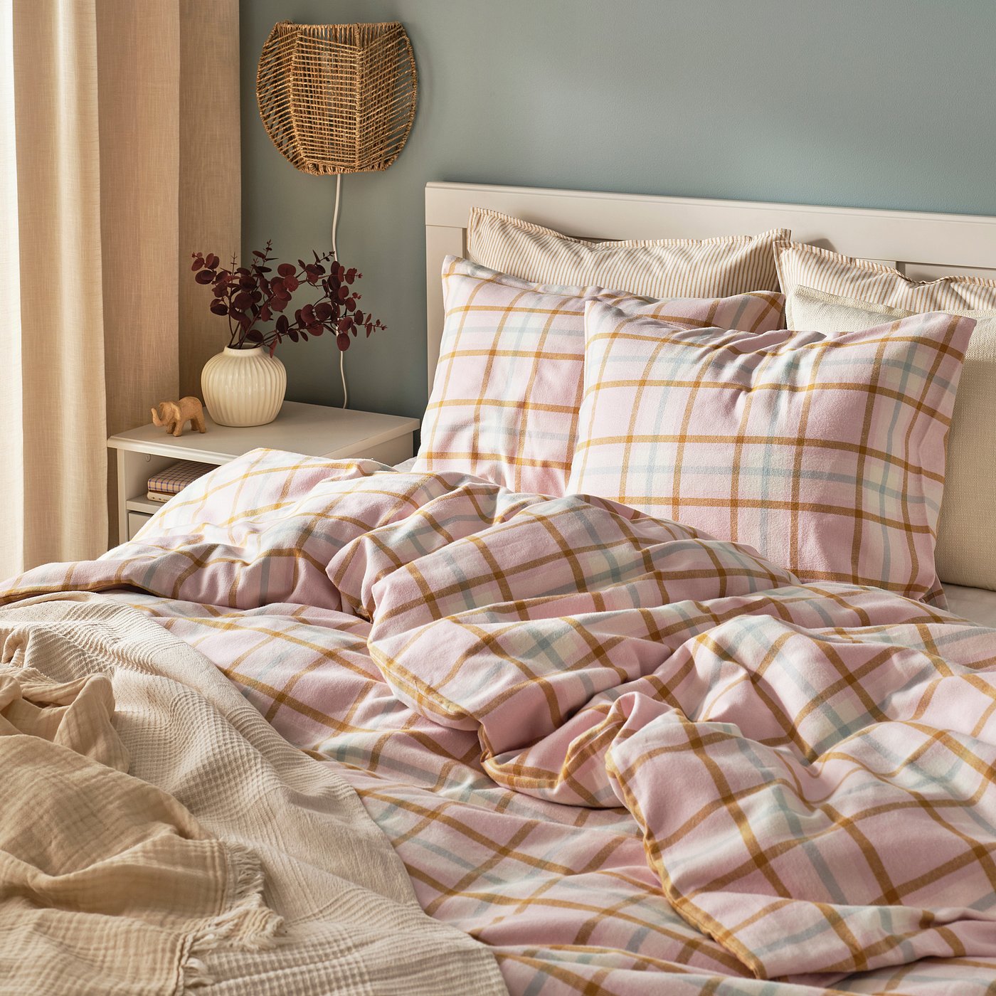 PEROVSKIA duvet cover and 2 pillowcases, pale pink/check, 240x220/50x80 cm