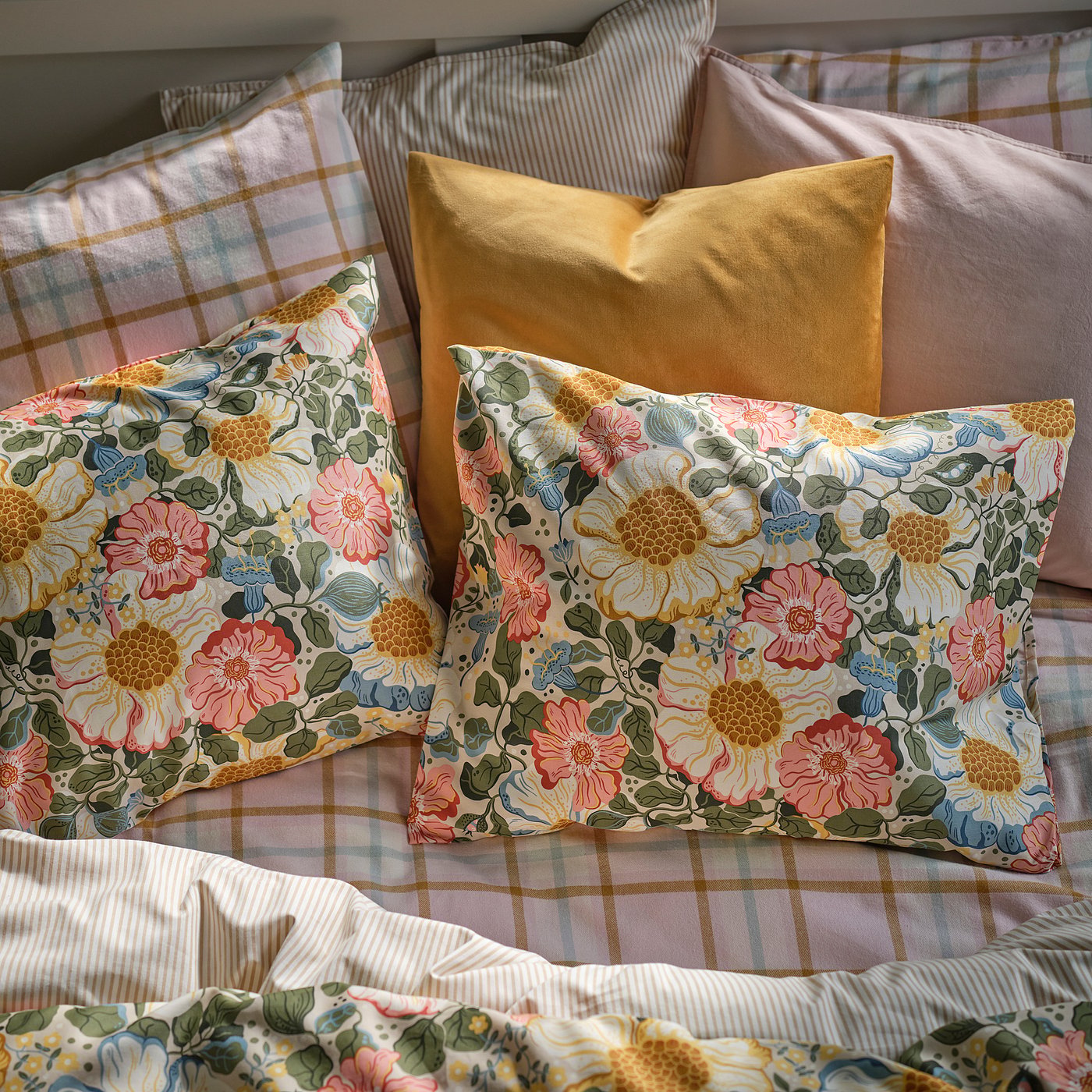 PEROVSKIA duvet cover and 2 pillowcases, pale pink/check, 240x220/50x80 cm