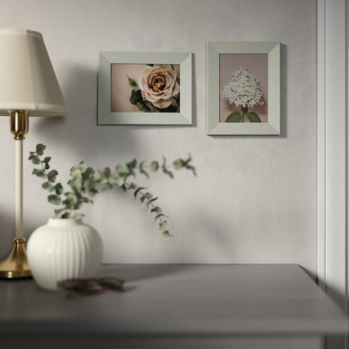 PLOMMONTRÄD frame, pale grey-green, 13x18 cm