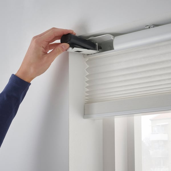 PRAKTLYSING cellular blind, smart wireless/battery-operated white, 140x195 cm