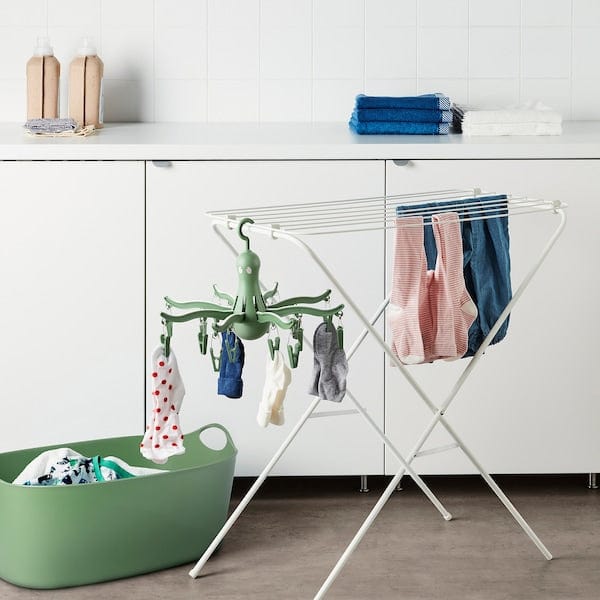 Ikea PRESSA - Hanging dryer 16 clothes pegs, green