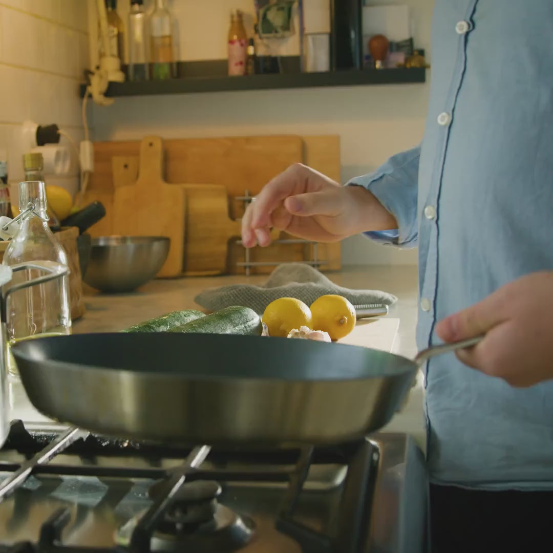 Video for IKEA product 80580104