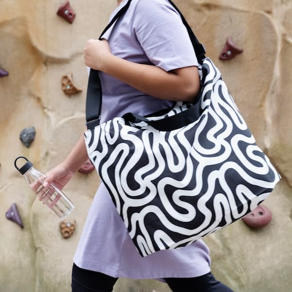 Ikea RÄCKLA - Bag, foldable, patterned/black white, 48x36 cm/20 l