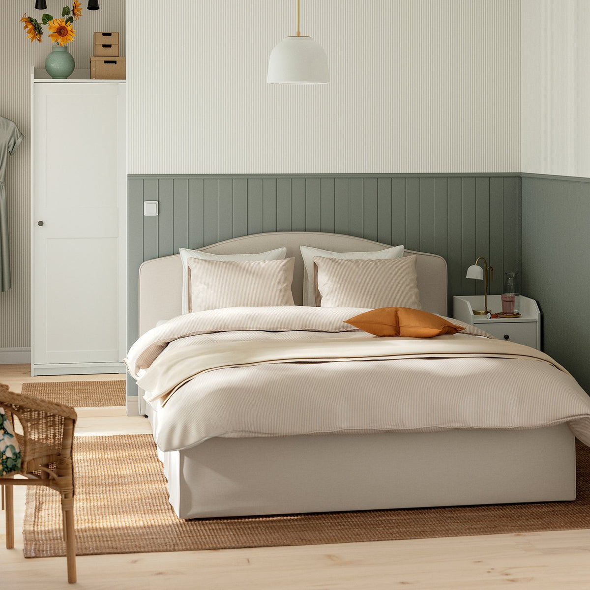 RAMNEFJÄLL upholstered bed frame, Idekulla beige/Luröy, 160x200 cm