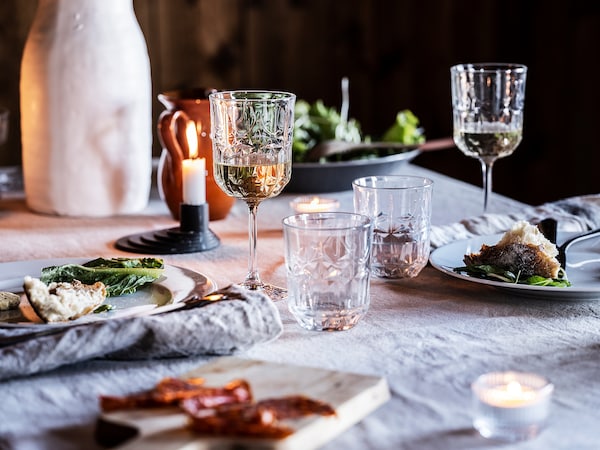 SÄLLSKAPLIG - Wine glass, clear glass/patterned, 27 cl