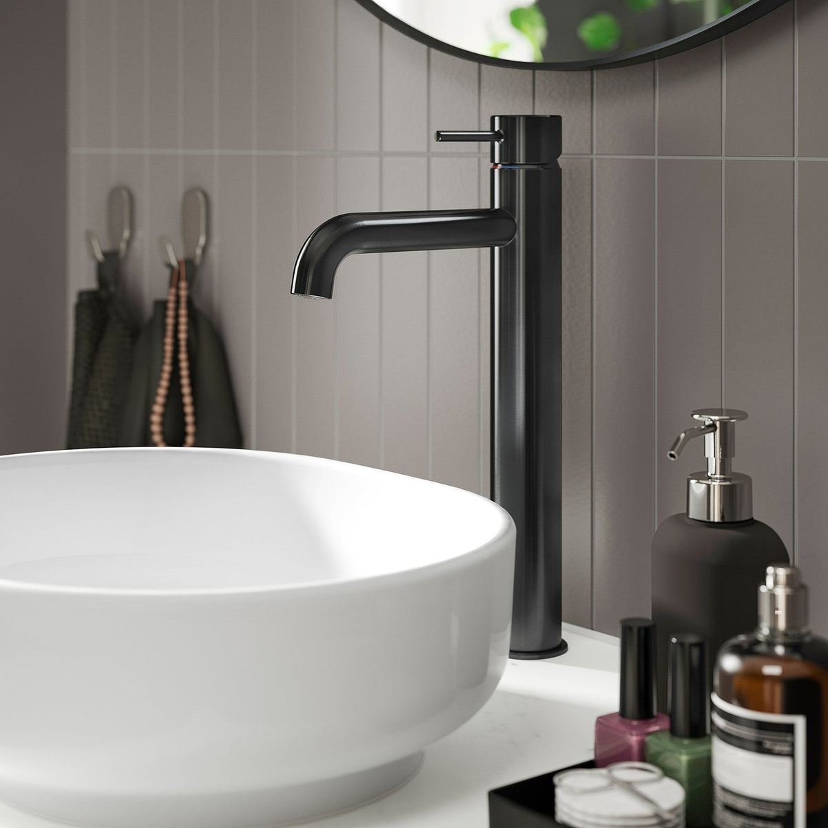 SALLSJÖN bathroom mixer tap top lever, black, XL