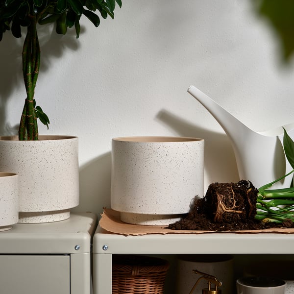 SANDKÖRSBÄR plant pot, in/outdoor/beige, 19 cm