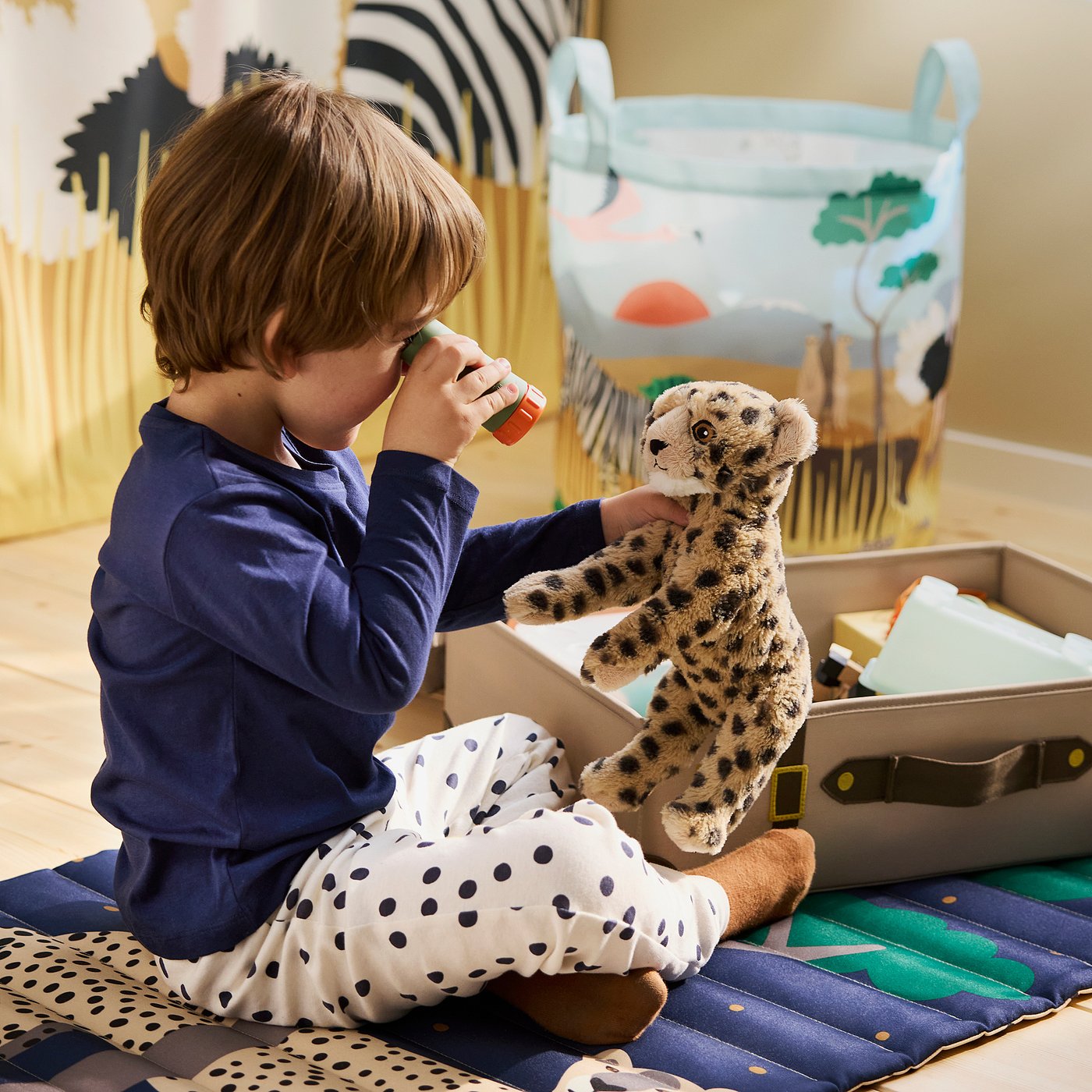 SANDLÖPARE soft toy, cheetah cub/beige, 24 cm