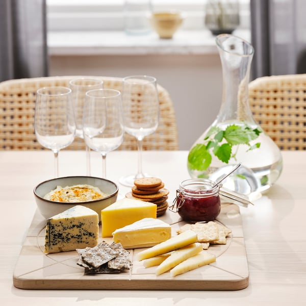 SÅPÖRTMAL - SÅPÖRTMAL Chopping board, beech, 35x35 cm