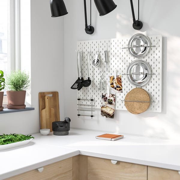 SKÅDIS pegboard combination, white, 76x56 cm
