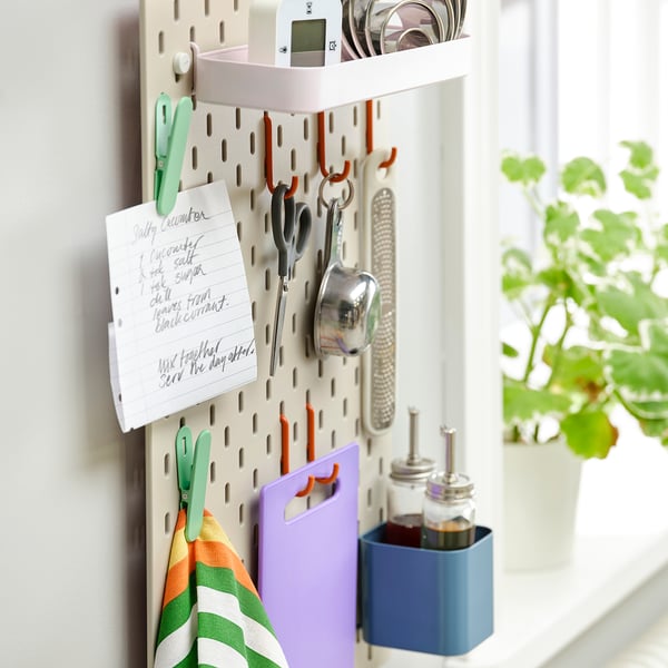 SKÅDIS - SKÅDIS Pegboard, beige/pink, 36x56 cm