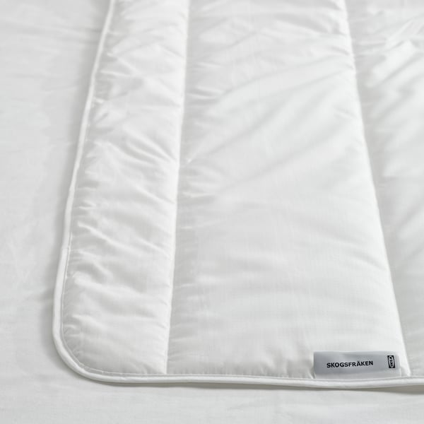 SKOGSFRÄKEN duvet, light warm, 150x200 cm