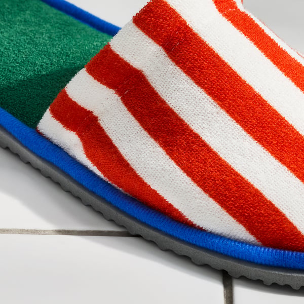 SKOGSSALLAT slippers, red/white/striped, S/M