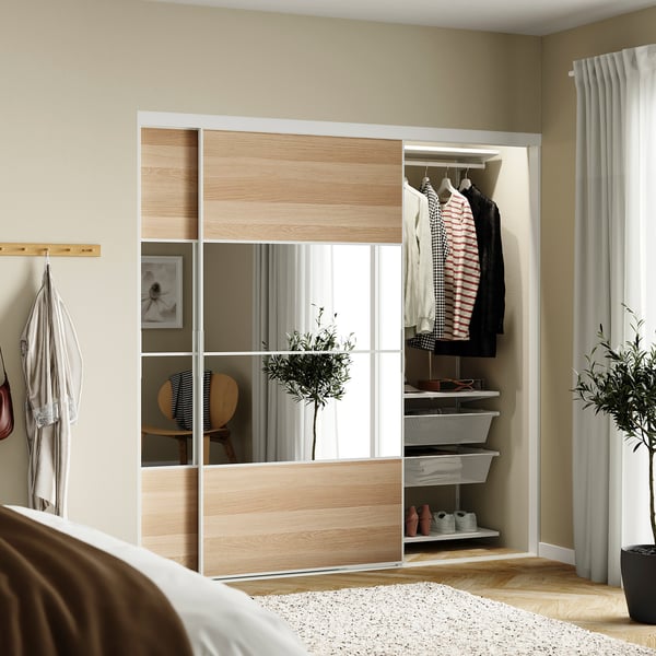 SKYTTA / BOAXEL reach-in wardrobe with sliding door, white Mehamn/Auli/white stained oak effect mirror glass, 202x65x205 cm