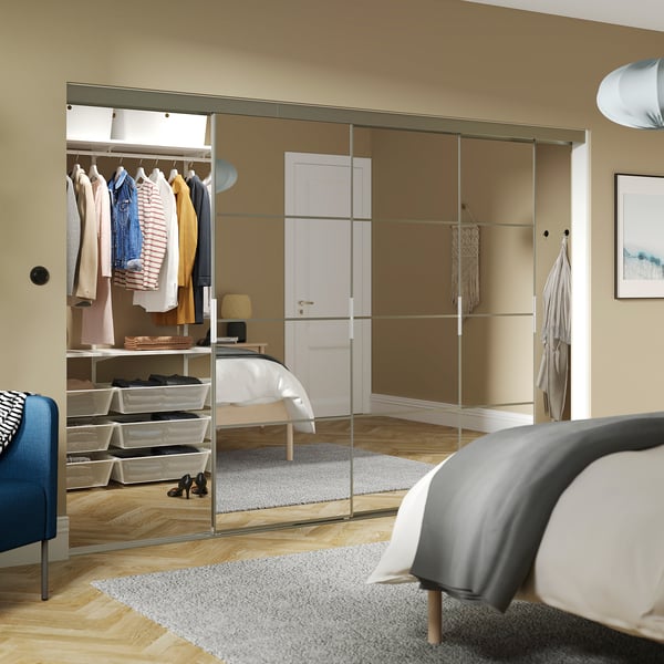 SKYTTA / BOAXEL - SKYTTA / BOAXEL Walk-in wardrobe with sliding doors, aluminium/Auli mirror glass, 251x115x205 cm