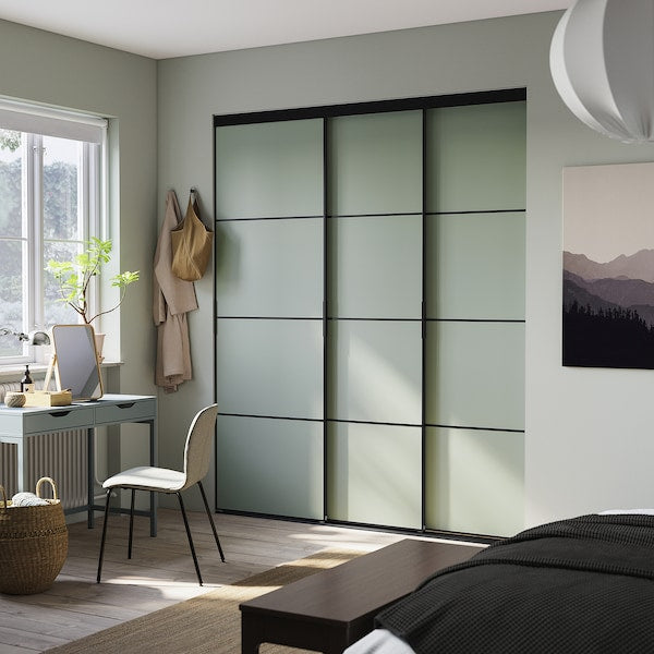 SKYTTA / PAX - Walk-in wardrobe with sliding doors, black dark grey/Mehamn light green,226x160x240 cm