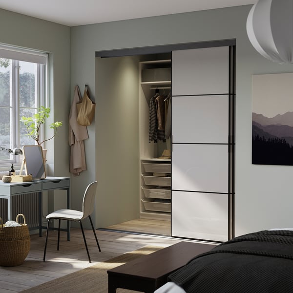 SKYTTA / PAX - Walk-in wardrobe with sliding doors, black/Hokksund light grey gloss,226x160x240 cm