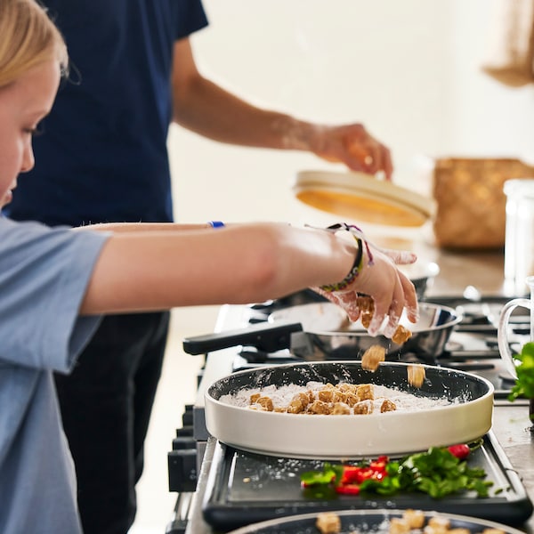 SLÄTROCKA - Cookware with removable handle, stainless steel pan