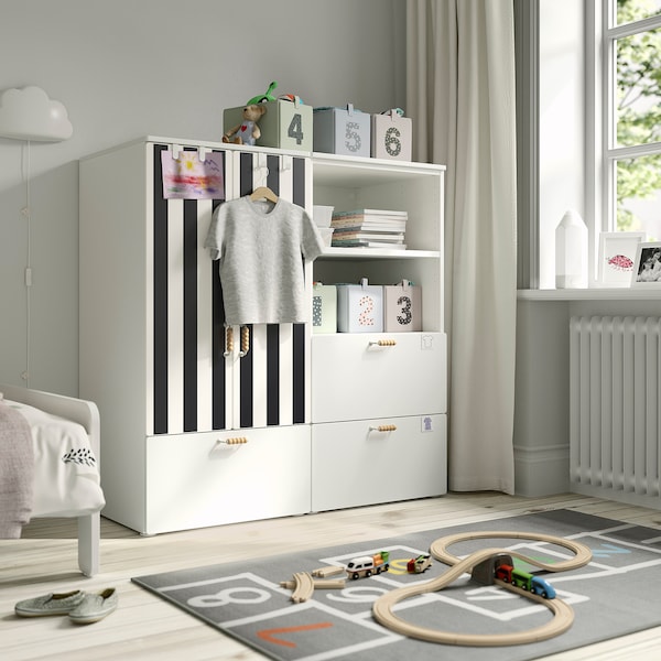 SMÅSTAD / PLATSA - Furniture combination, black/white/striped with 3 drawers,120x57x123 cm