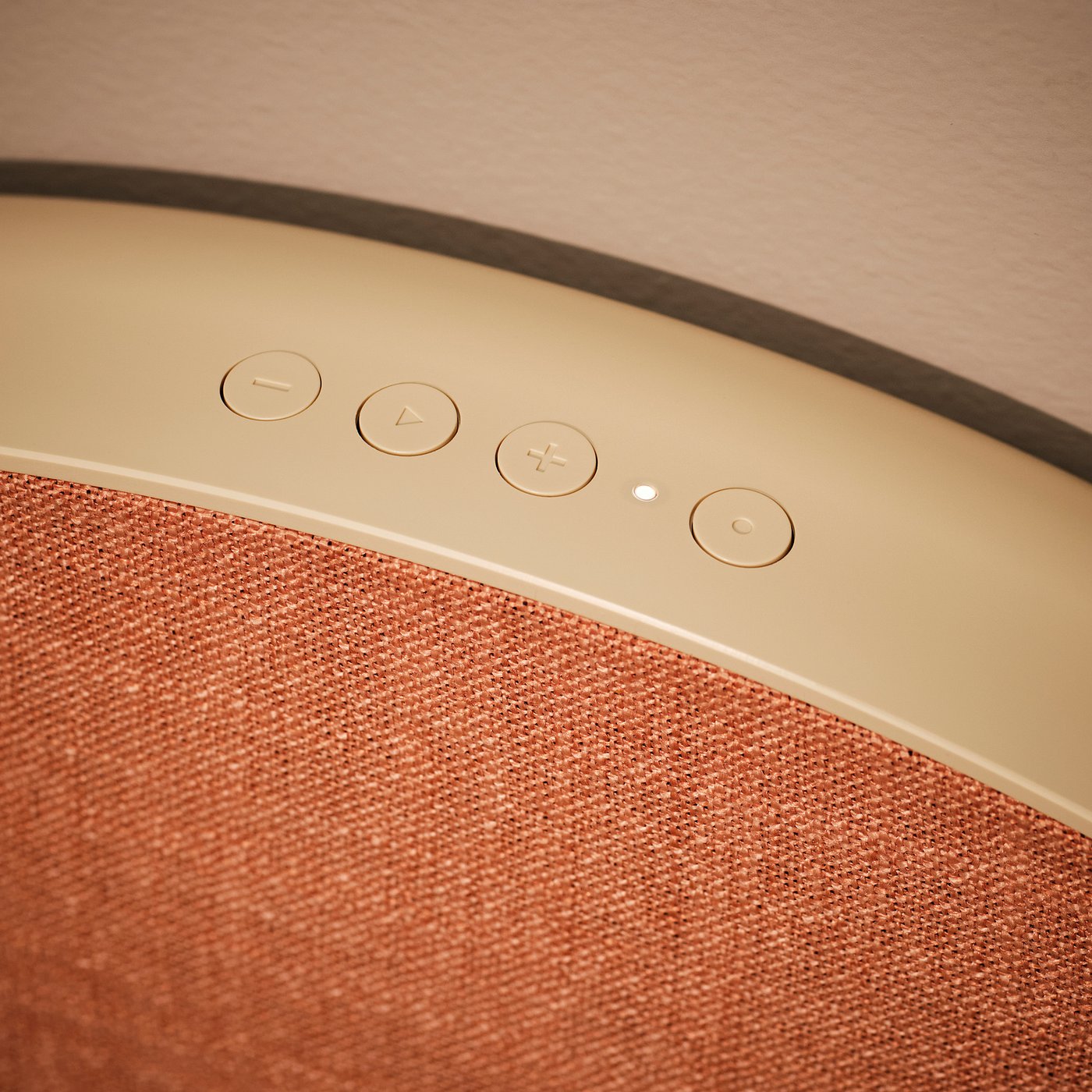 SOLSKYDD Bluetooth speaker, beige, 45 cm