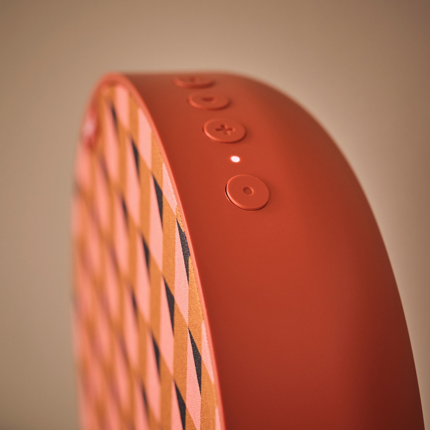 SOLSKYDD portable Bluetooth speaker, orange, 19.4 cm