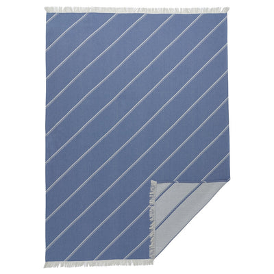 SOLUPPGÅNG throw, double sided blue/off-white, 130x170 cm