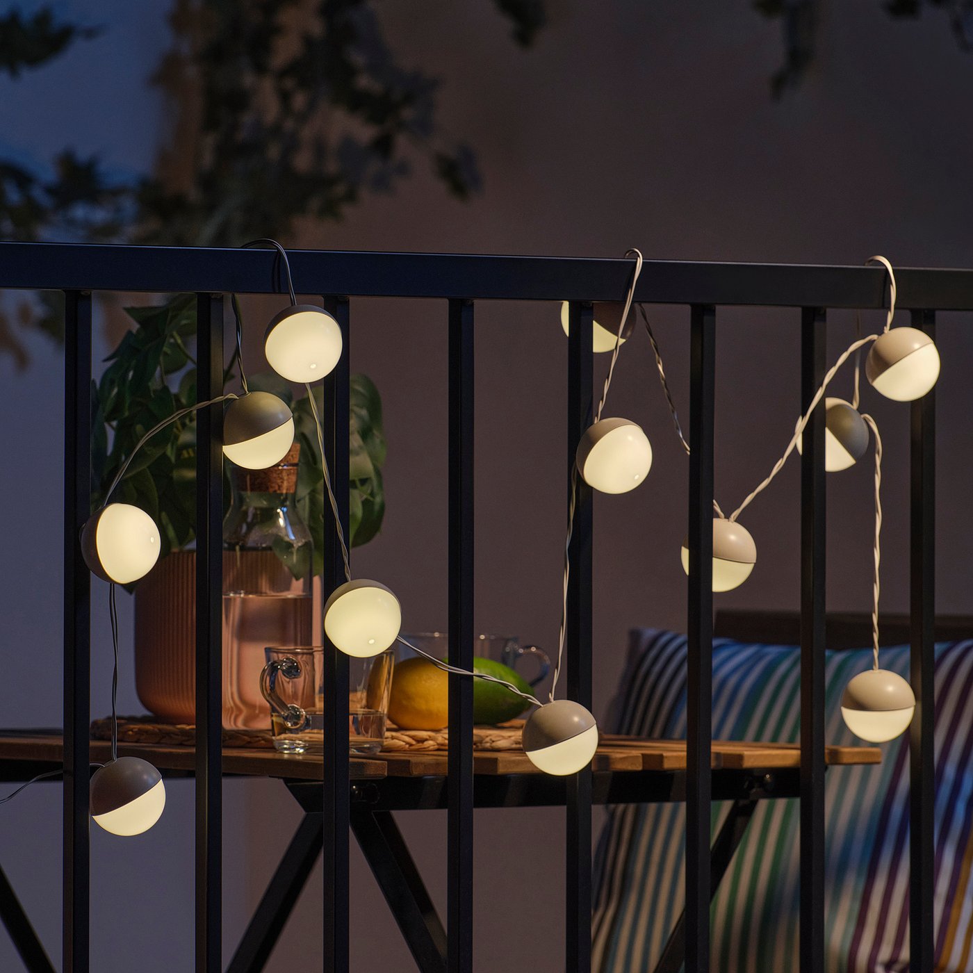 SOLVINDEN LED lighting chain with 12 lights, solar-powered/beige white, 5.2 m