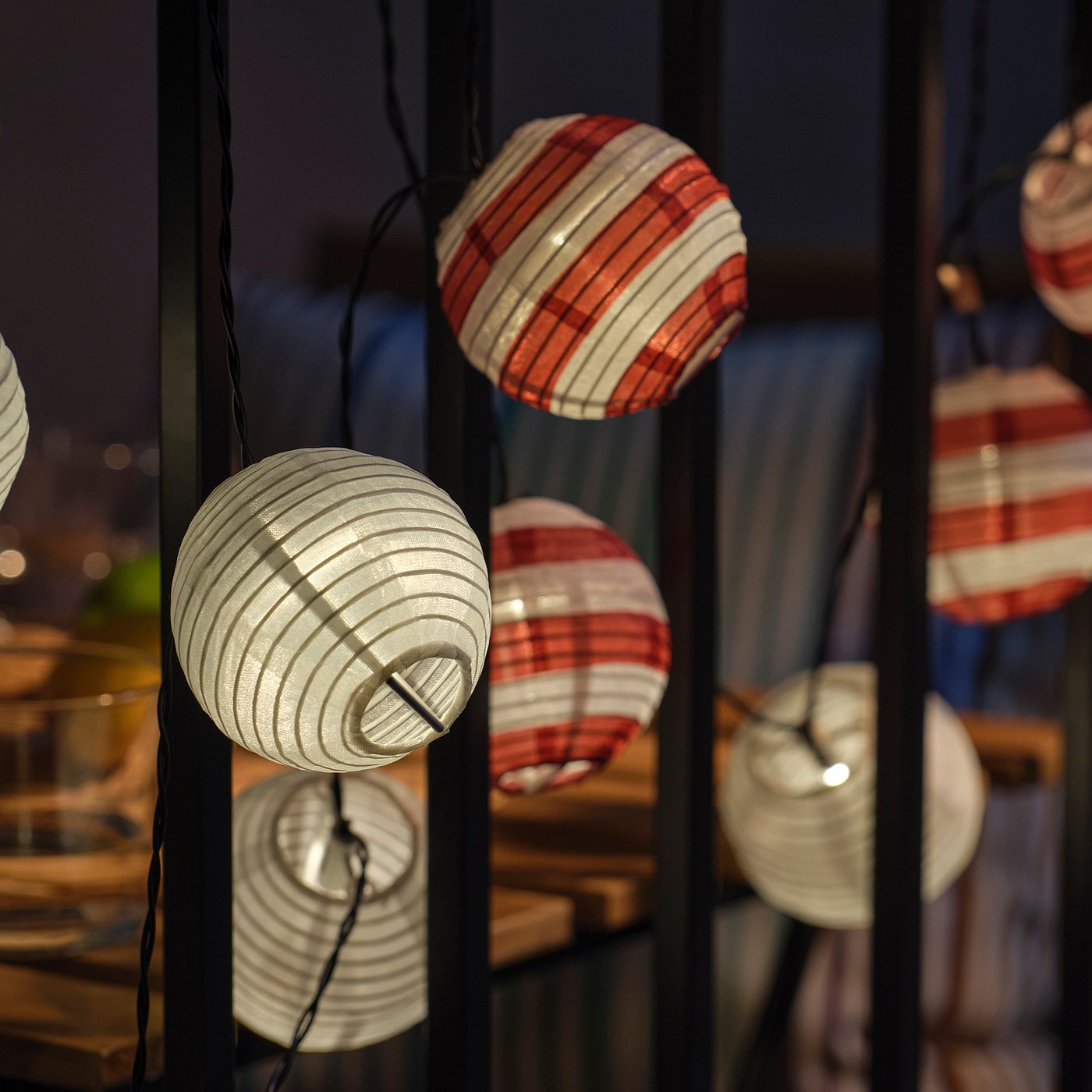 SOLVINDEN LED lighting chain with 12 lights, solar-powered outdoor/red stripe, 5.0 m