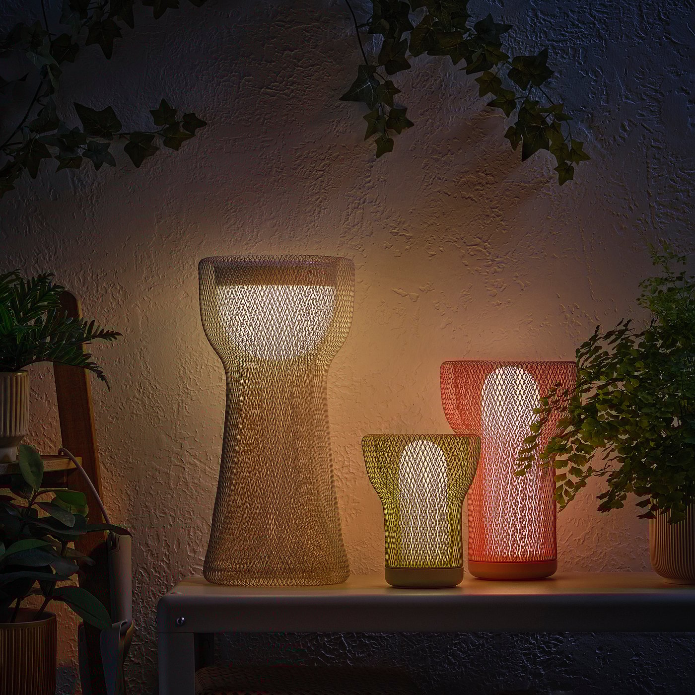 SOLVINDEN LED decoration lighting, floor, solar-powered/mesh beige, 19x39 cm