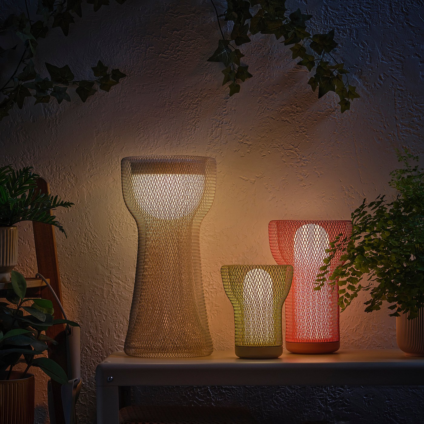 SOLVINDEN LED decoration lighting, floor, solar-powered/mesh beige, 19x39 cm