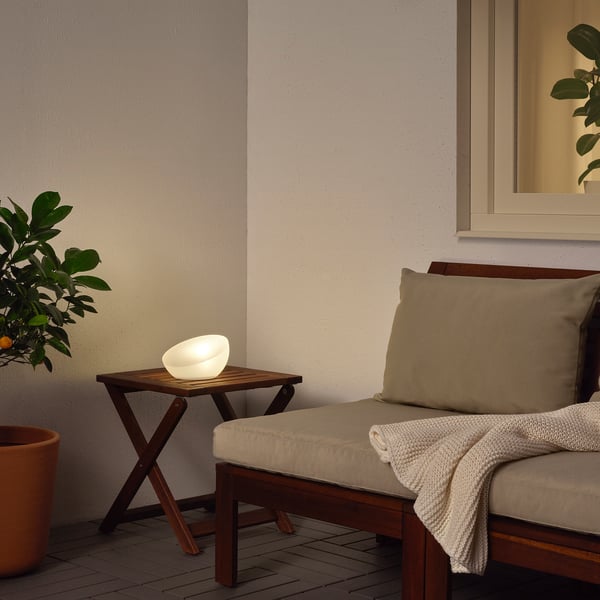 SOLVINDEN - SOLVINDEN LED solar-powered lighting, outdoor/half globe white