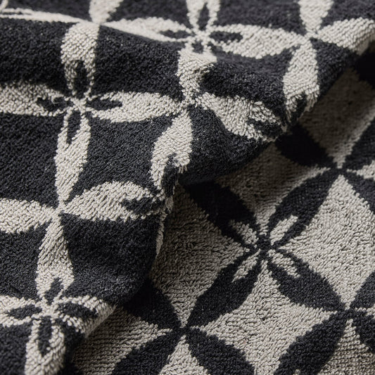 SPÄRRKRUSBÄR guest towel, beige/black, 30x50 cm, 2 pack