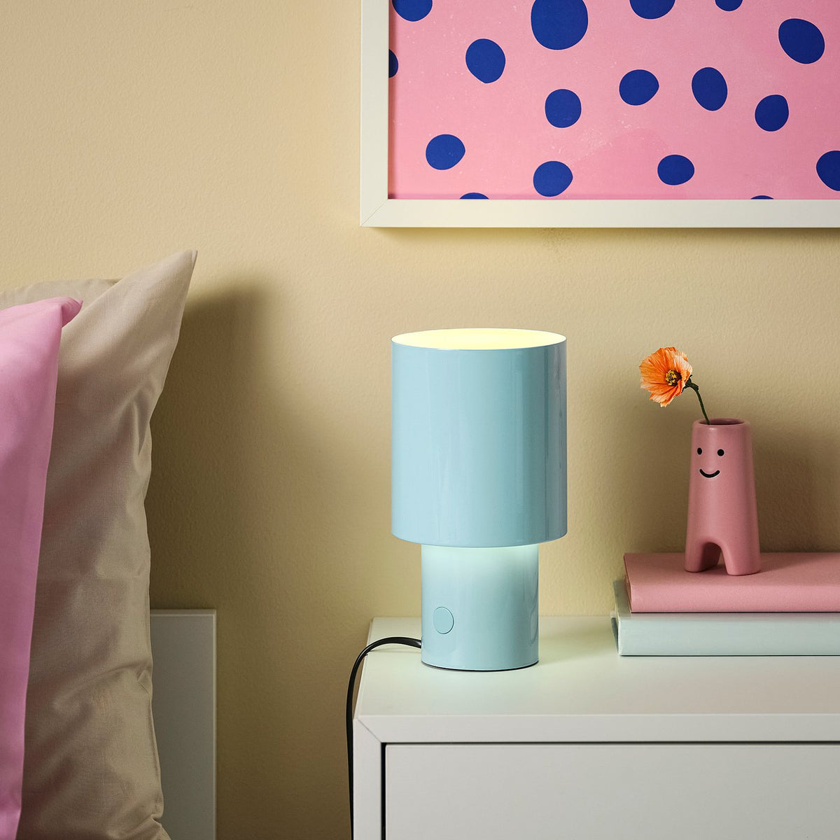 SPETSBOJ table lamp, dimmable/light blue, 22 cm