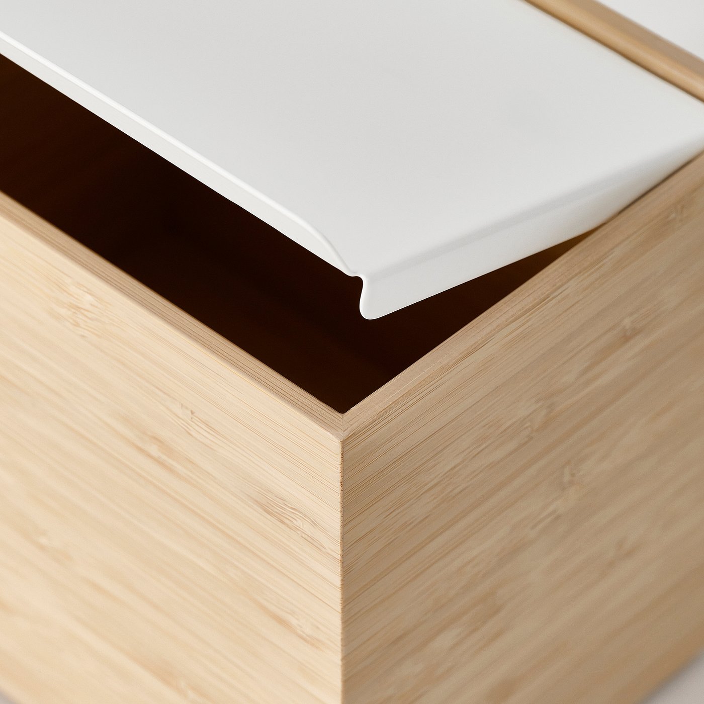 STEGESUND container with lid, white/light bamboo, 17x12x14 cm