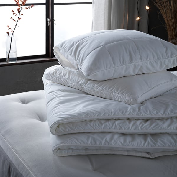 STJÄRNBRÄCKA - Very warm duvet, 150x200 cm