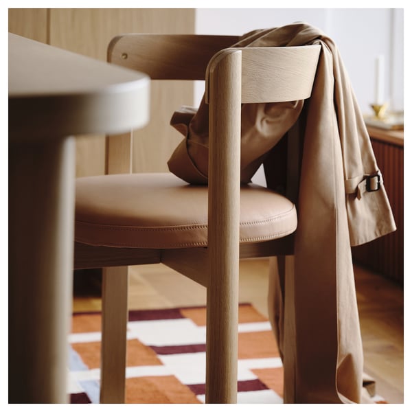 STOCKHOLM 2025 / STOCKHOLM 2025 table and 6 chairs, oak veneer/oak leather, 230x90 cm